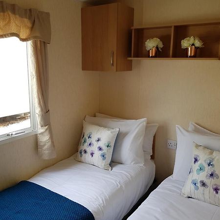 Готель Pitch & Canvas - Self Catering At Broad Oak Farm Таттенхолл Екстер'єр фото
